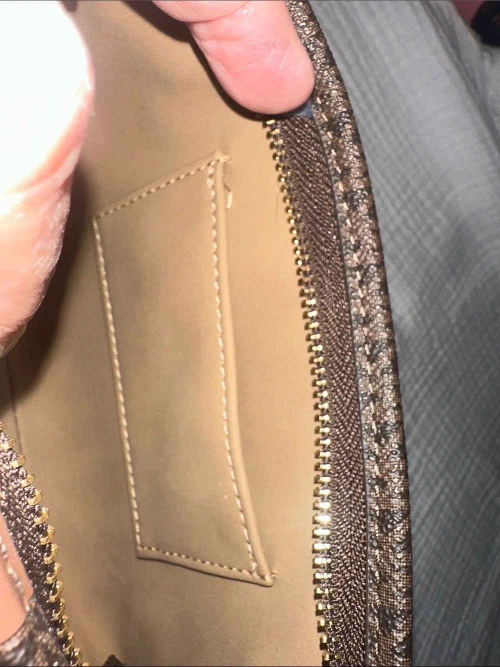 Michael Kors compact michael